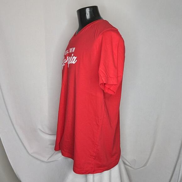 Men's Red Graphic V-Neck Shirt 2XL Tee Oversized Fit Casual - Picture 2 of 4
